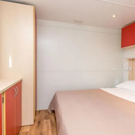 Drage 17819c * פאקוסטאן