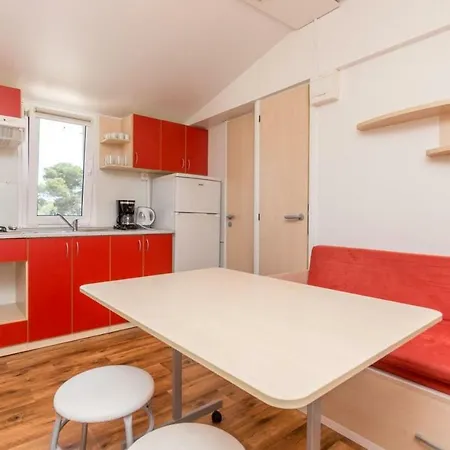Apartment Drage 17819c Pakostane