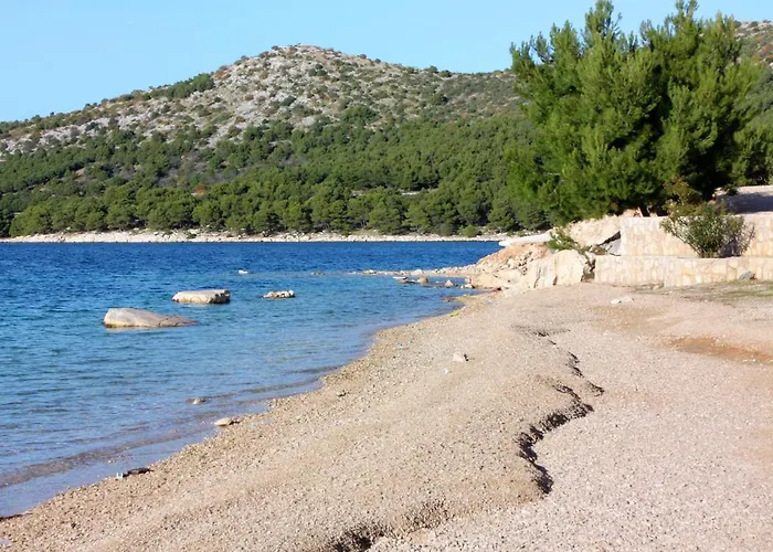 Drage 17819c Lägenhet *